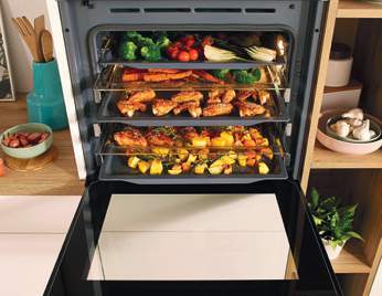 MultiFlow 360° Convection Roasting & SuperSize 73L Cavity