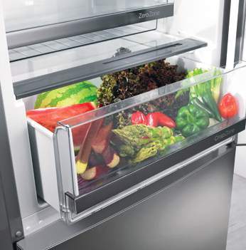 CrispZone with HumidityControl & FreshZone 0°C Meat Drawer